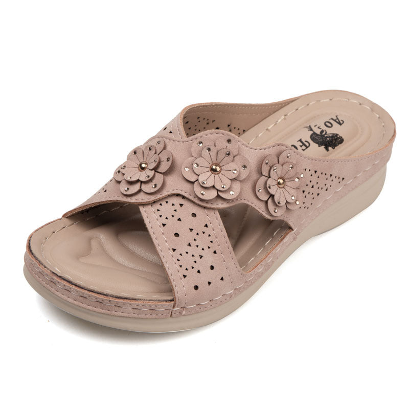 Flower Vacation Beach Sandals for Leisure Use