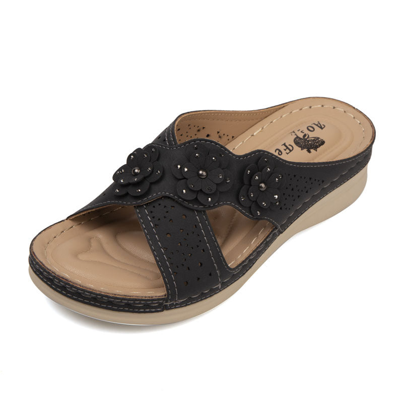 Flower Vacation Beach Sandals for Leisure Use